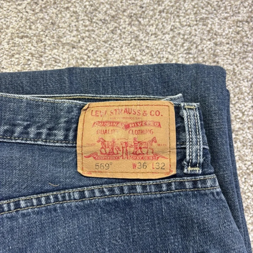 Levis 569 Jeans Mens 36x32 Blue Medium Wash Relaxed Straight Denim 005690675